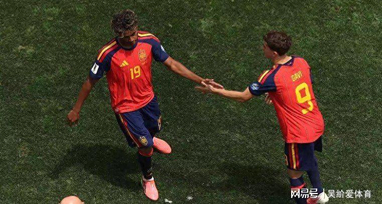 世界杯精彩：大胜绝杀助欧洲七队争夺四强席位
